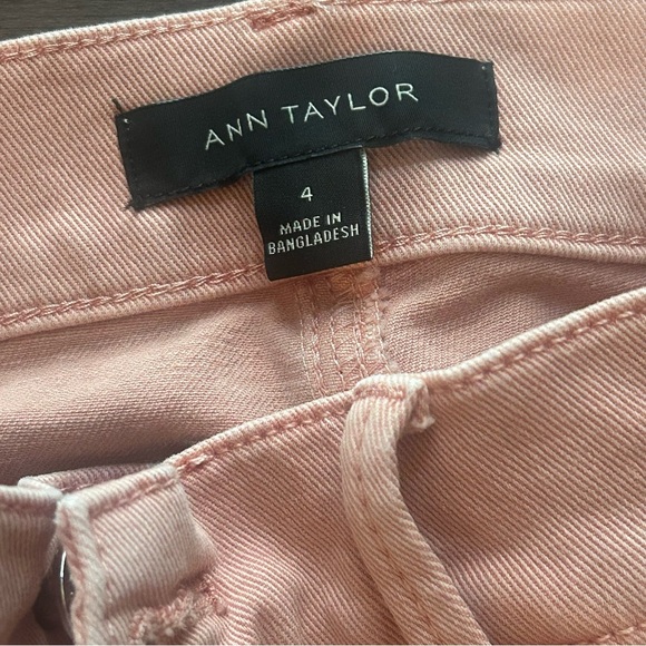 Ann Taylor The Kick Crop Womens Blush Size 4 Jeans - Picture 3 of 6